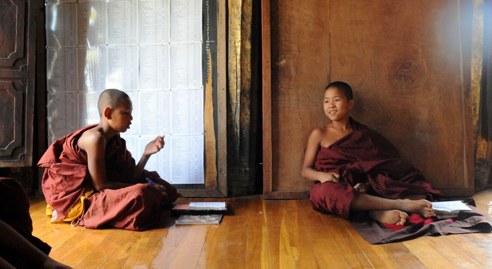 Shwe Yan Pyay Monastery - Birma. fot. St. Błaszczyna) (16)